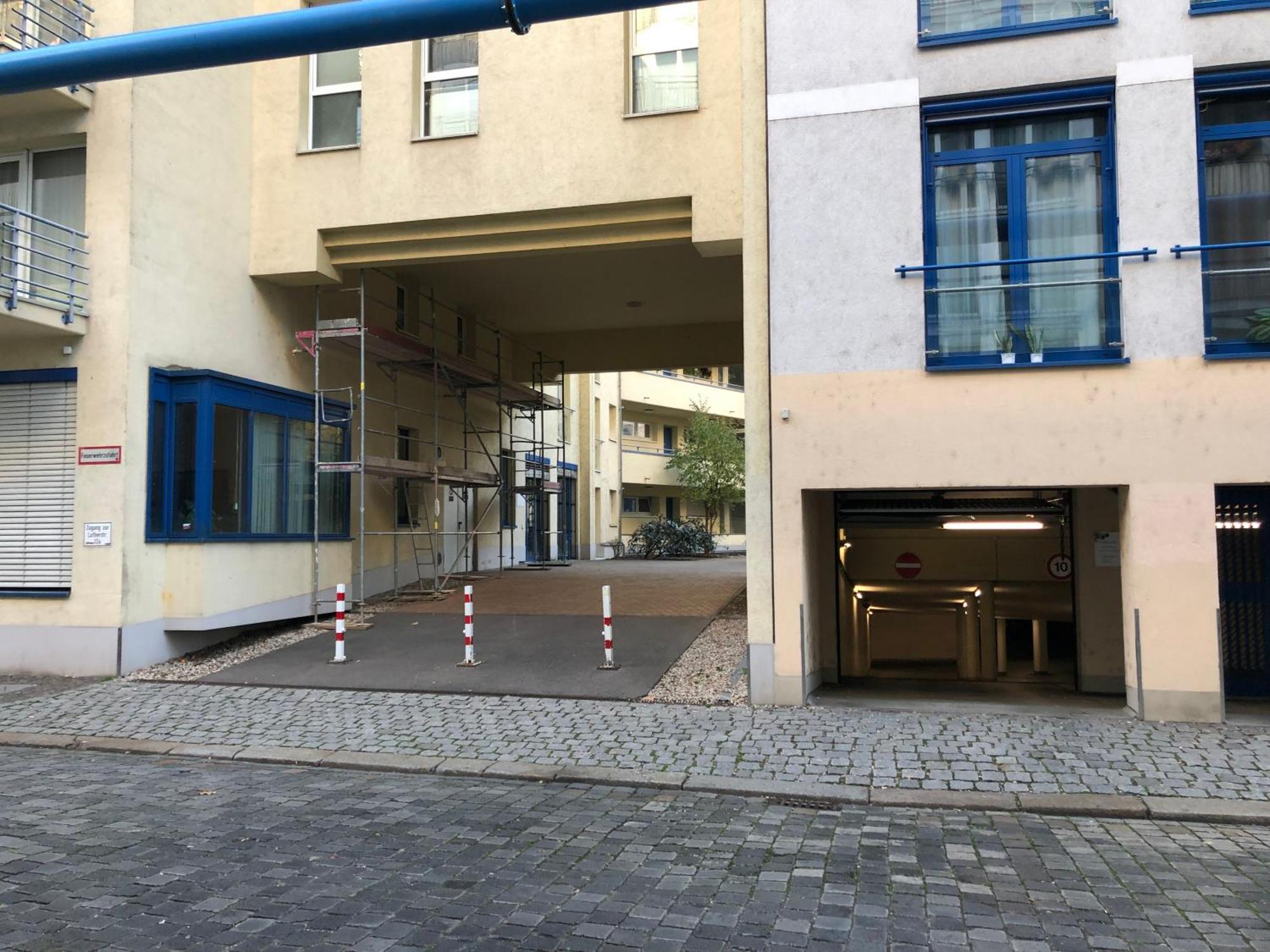 Sonnige Wohnung Im Zentrum Mit Terrasse U Tiefgarage - Netflix & Prime Leipzig Eksteriør bilde